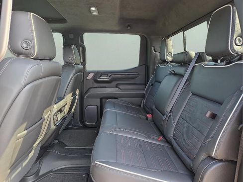 Used 2023 GMC Sierra 1500 AT4X AWD/4WD image 10