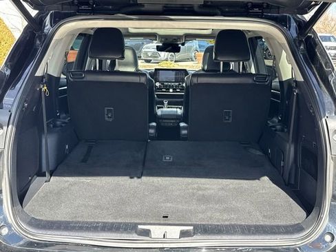 Used 2021 Toyota Highlander Platinum image 26