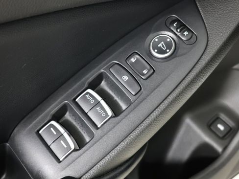 Used 2018 Honda Accord Sport image 19