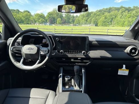 New 2026 Chevrolet Colorado Trail Boss AWD/4WD image 2