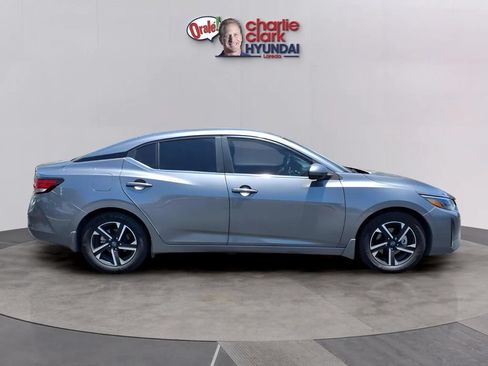 Used 2024 Nissan Sentra SV w/ All-Weather Package FWD image 6