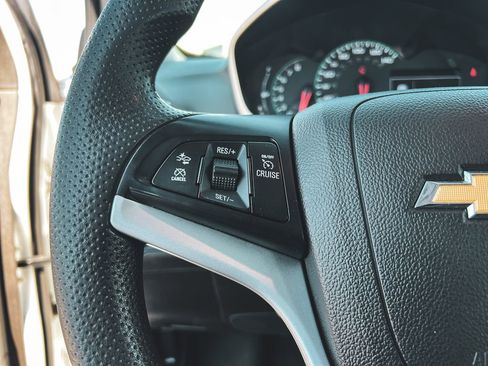 Used 2020 Chevrolet Sonic LT image 16