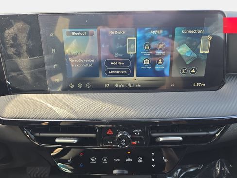 New 2026 Nissan Kicks SR w/ SR Premium Package FWD image 19