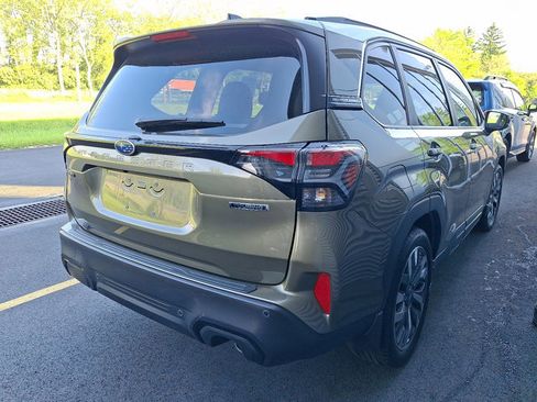 Certified 2025 Subaru Forester Touring w/ Popular Package - Touring AWD/4WD image 7