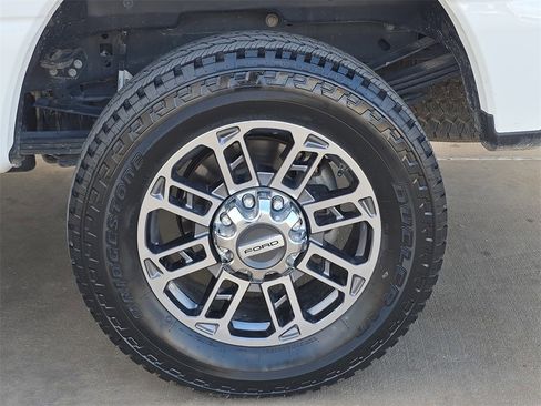 Used 2024 Ford F250 Limited image 29