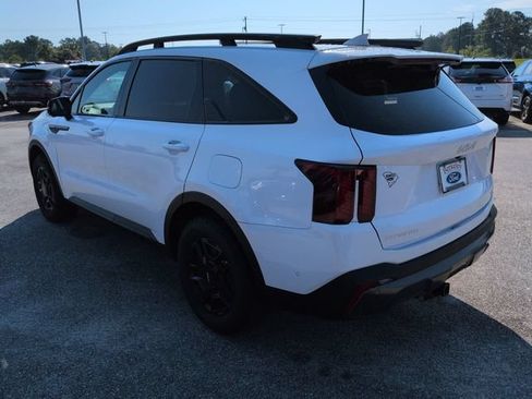 Used 2024 Kia Sorento SX Prestige w/ Sage Leather Package AWD/4WD image 6