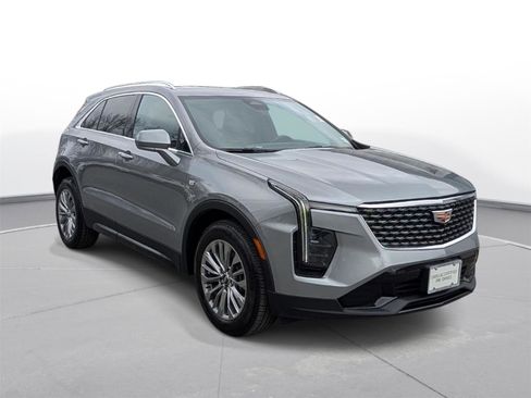Certified 2024 Cadillac XT4 Premium Luxury AWD/4WD image 8