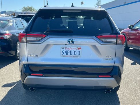 Used 2024 Toyota RAV4 XSE AWD/4WD image 5