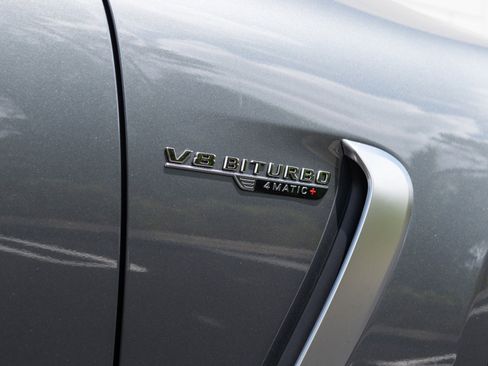 Used 2025 Mercedes-Benz AMG GT 63 image 11