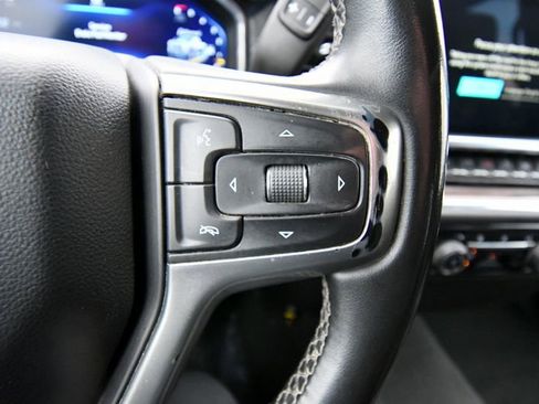 Used 2024 Chevrolet Silverado 2500 LT image 44