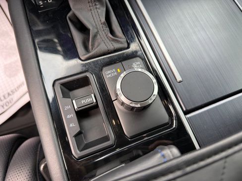 Used 2024 Toyota Tundra Platinum image 24