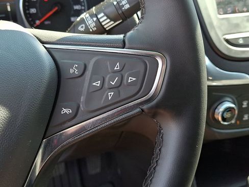 Used 2024 Chevrolet Equinox LT AWD/4WD image 20