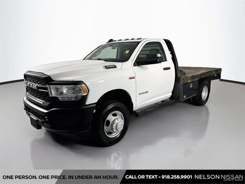 Used 2019 RAM 3500 Tradesman RWD image 1