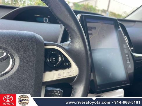 Used 2017 Toyota Prius Prime Premium FWD image 21