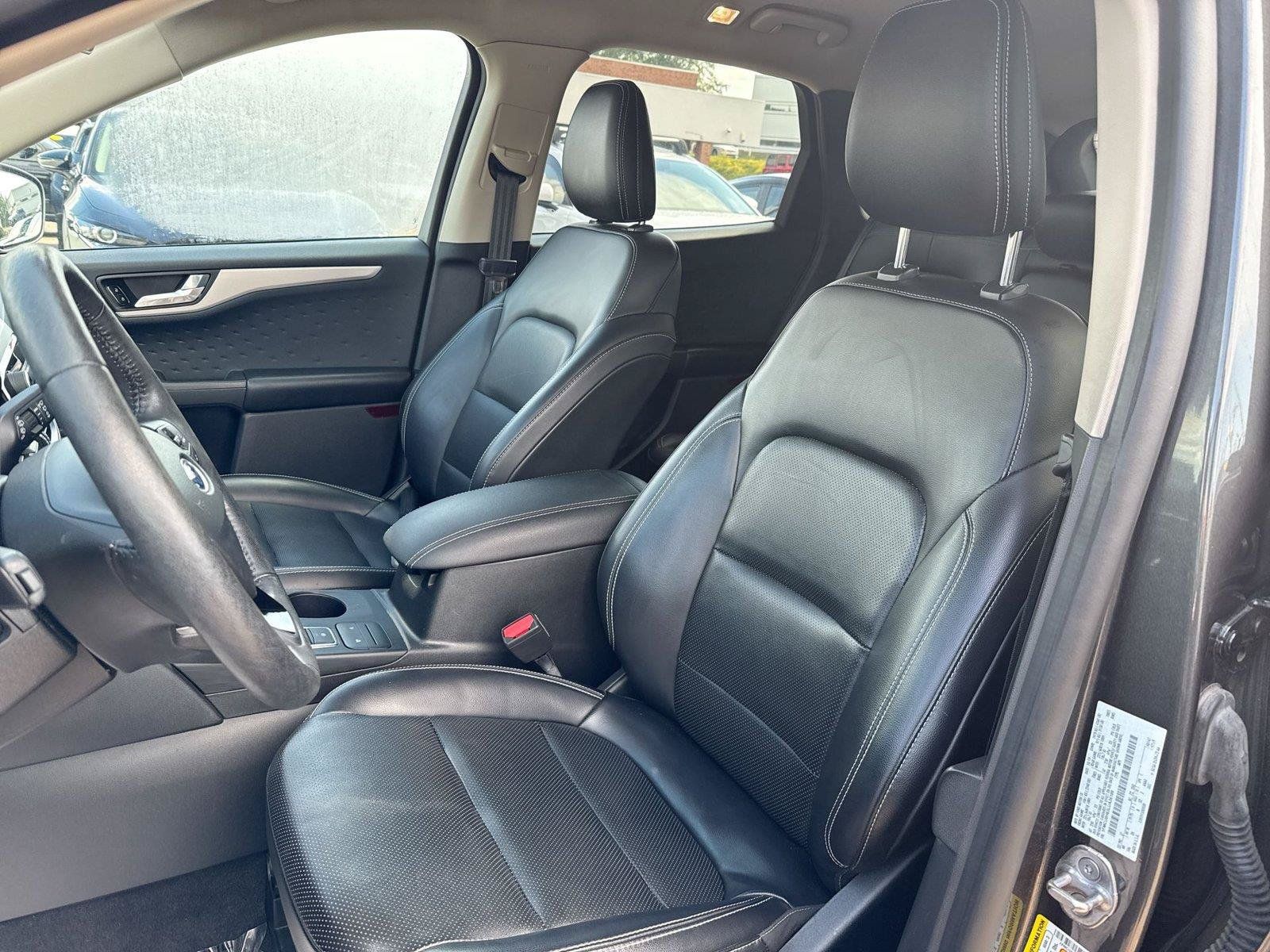 Used 2020 Ford Escape SEL FWD image 3