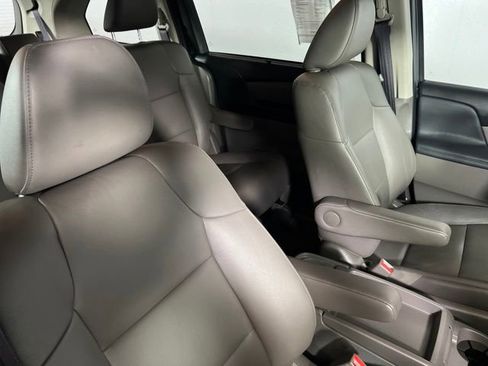Used 2015 Honda Odyssey EX-L image 41