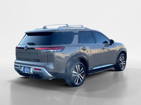 Used 2024 Nissan Pathfinder Platinum w/ Lighting Package (N93) image 6
