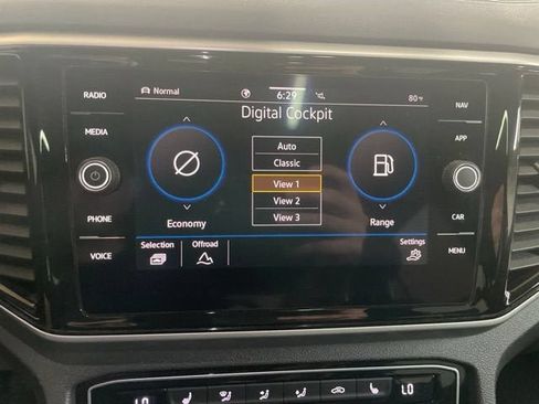 Certified 2021 Volkswagen Atlas Cross Sport SEL AWD/4WD image 22