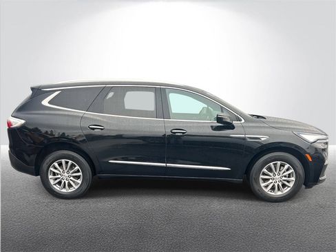 Certified 2023 Buick Enclave Essence image 6