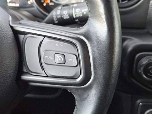 Used 2022 Jeep Wrangler Unlimited Sport w/ Sun And Sound Package image 27