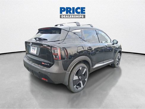 New 2026 Nissan Kicks SR image 5