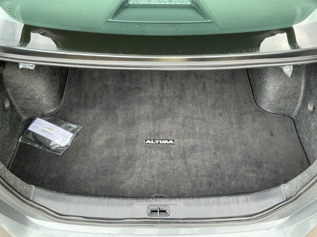 Used 2025 Nissan Altima 2.5 SR AWD/4WD image 23