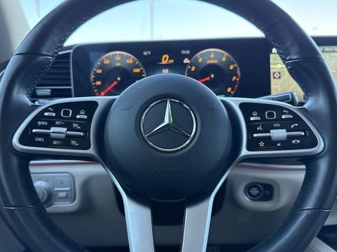 Used 2023 Mercedes-Benz GLS 450 4MATIC image 24