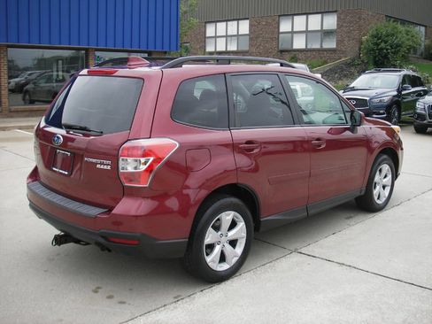 Used 2016 Subaru Forester 2.5i Premium w/ All-Weather Package AWD/4WD image 5