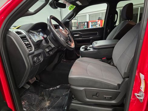 Used 2024 RAM 2500 Big Horn w/ Bed Utility Group image 19