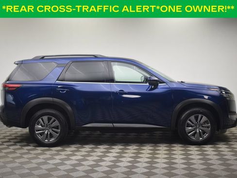 Used 2025 Nissan Pathfinder SV AWD/4WD image 13