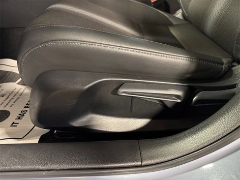 Used 2024 Honda Civic Sport image 13
