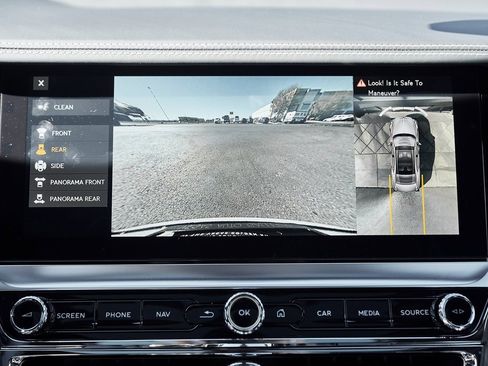 Used 2024 Bentley Flying Spur S V8 image 69