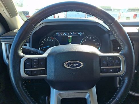 Certified 2024 Ford Expedition XLT image 20