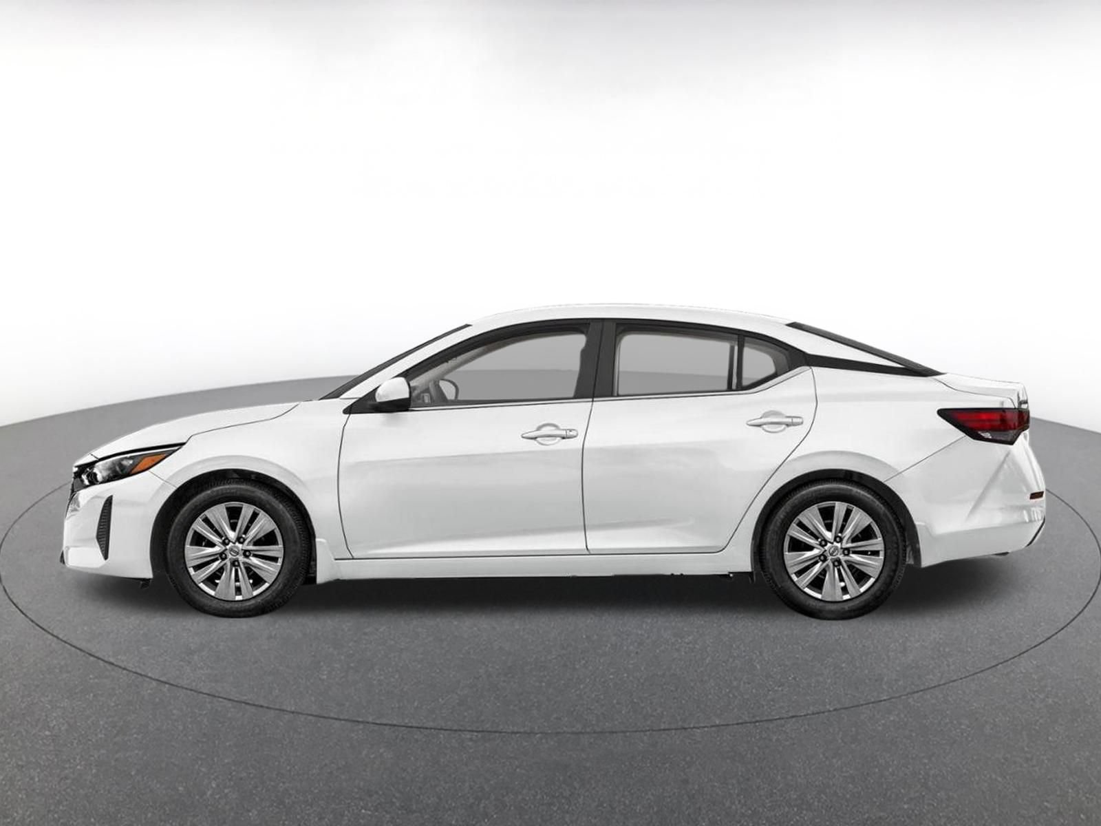 Used 2025 Nissan Sentra S FWD image 3