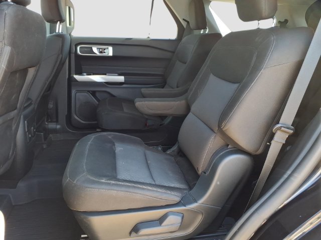 Used 2023 Ford Explorer XLT AWD/4WD image 19