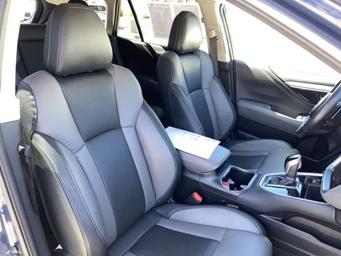 Certified 2025 Subaru Outback Onyx Edition AWD/4WD image 21