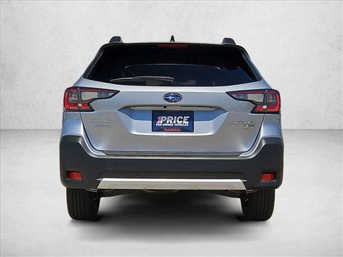 Used 2025 Subaru Outback Limited XT AWD/4WD image 7