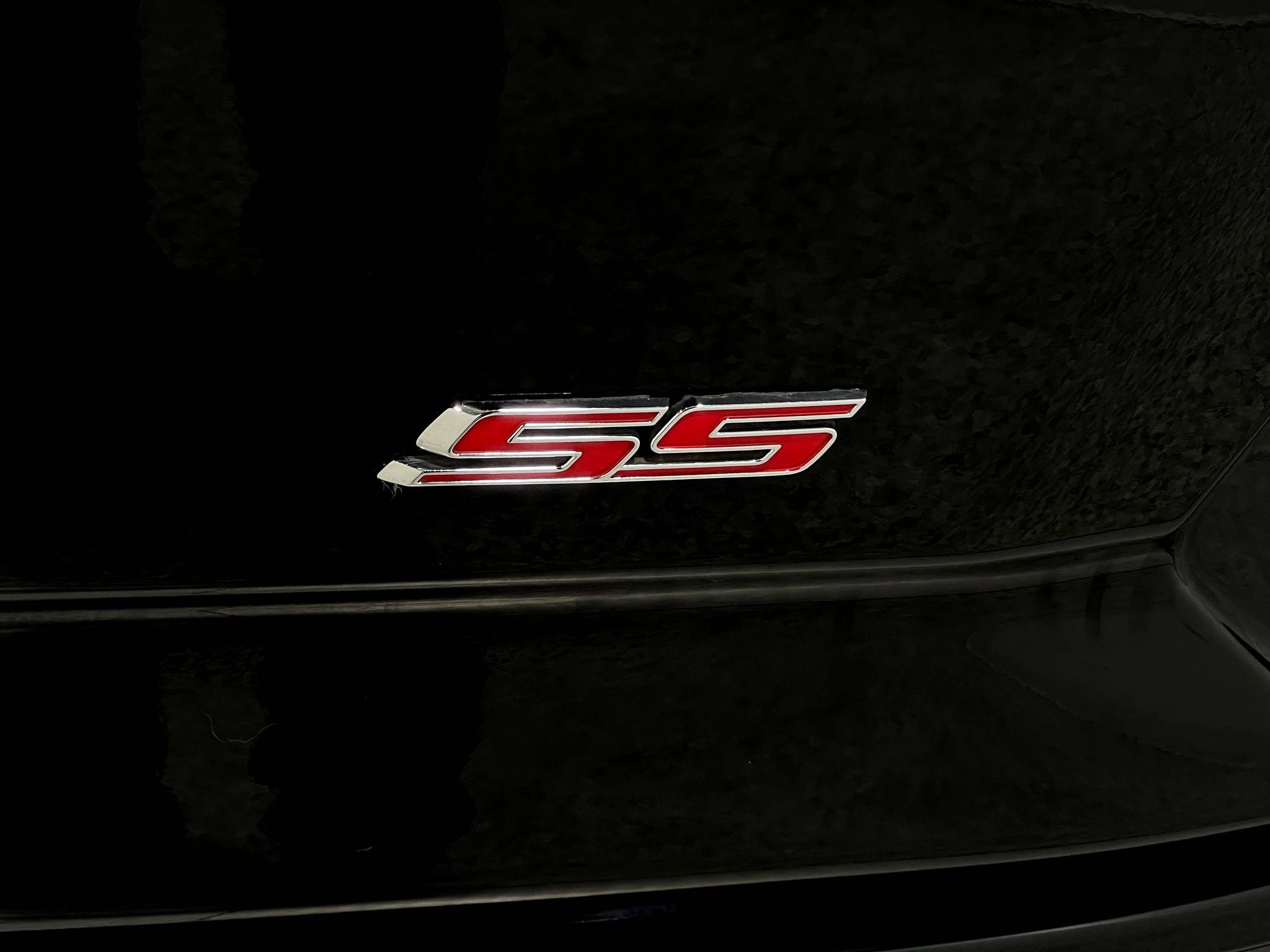 Used 2019 Chevrolet Camaro SS w/ LPO, Ground Effects Package RWD image 39