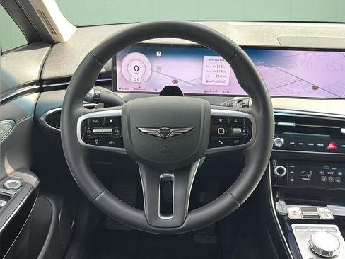 Certified 2026 Genesis GV70 2.5T AWD/4WD image 25
