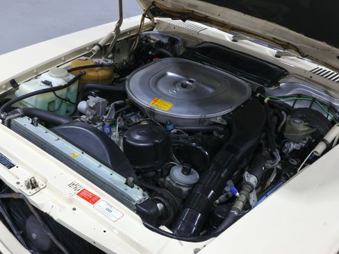 Used 1987 Mercedes-Benz 560 SL image 97