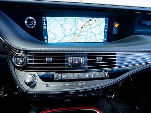 Used 2018 Lexus LS 500 F Sport w/ Accessory Package (Z2) image 47