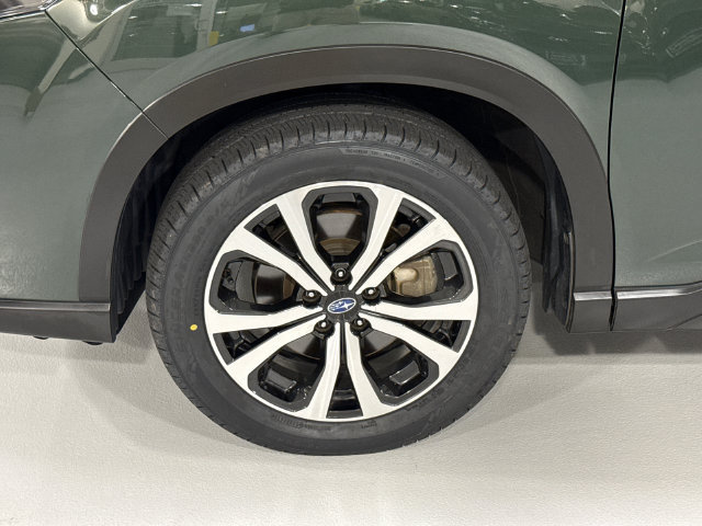 Used 2023 Subaru Forester Limited AWD/4WD image 8
