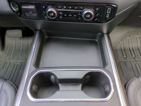 Used 2025 GMC Sierra 2500 SLT w/ SLT Premium Package image 23