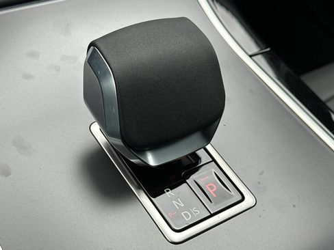 New 2026 Land Rover Range Rover Evoque S AWD/4WD image 17