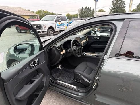 Used 2026 Volvo XC60 B5 Core w/ Climate Package AWD/4WD image 14