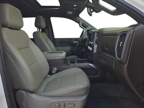 Used 2021 GMC Sierra 1500 SLT RWD image 22