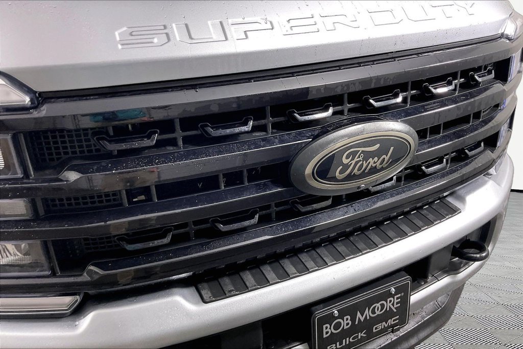 Used 2024 Ford F250 XLT w/ Black Appearance Package AWD/4WD image 27