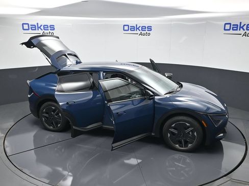 New 2026 Kia EV6 Light RWD image 57