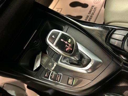 Used 2016 BMW 228i Convertible image 17