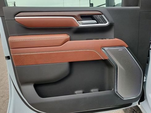 New 2026 GMC Sierra 3500 Denali Ultimate AWD/4WD image 18